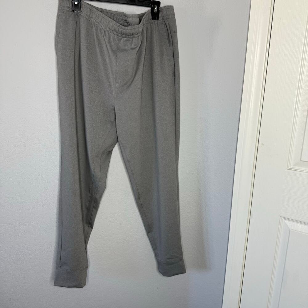 RHONE Spar Jogger
